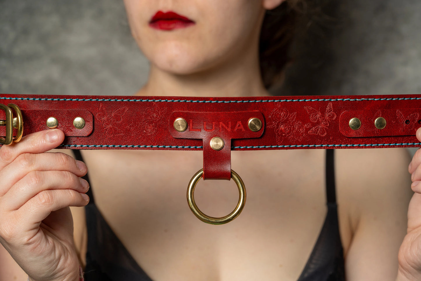 BDSM heavy duty leather collar/choker fetish collar submissive collar